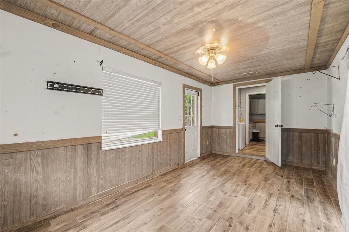 415 LAKE JUNE ROAD — photo 9 of 24