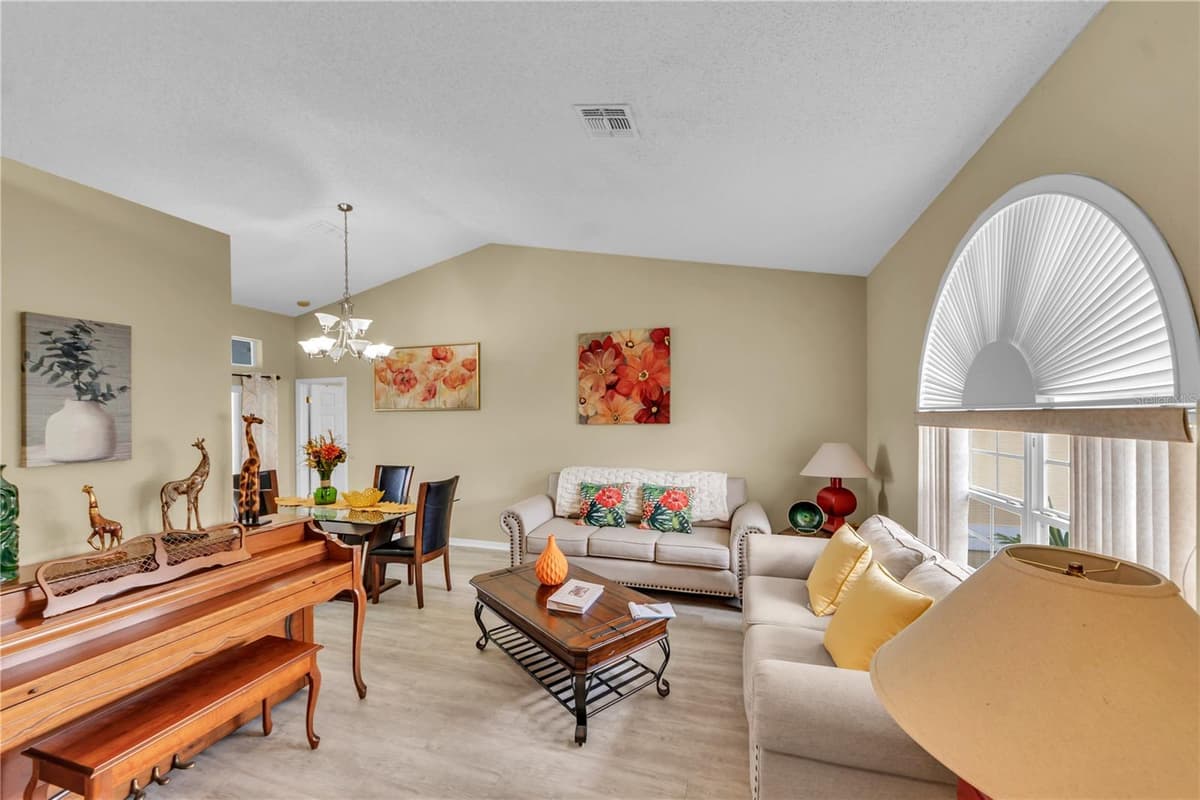 1622 CRAZY HORSE DR — photo 18 of 54