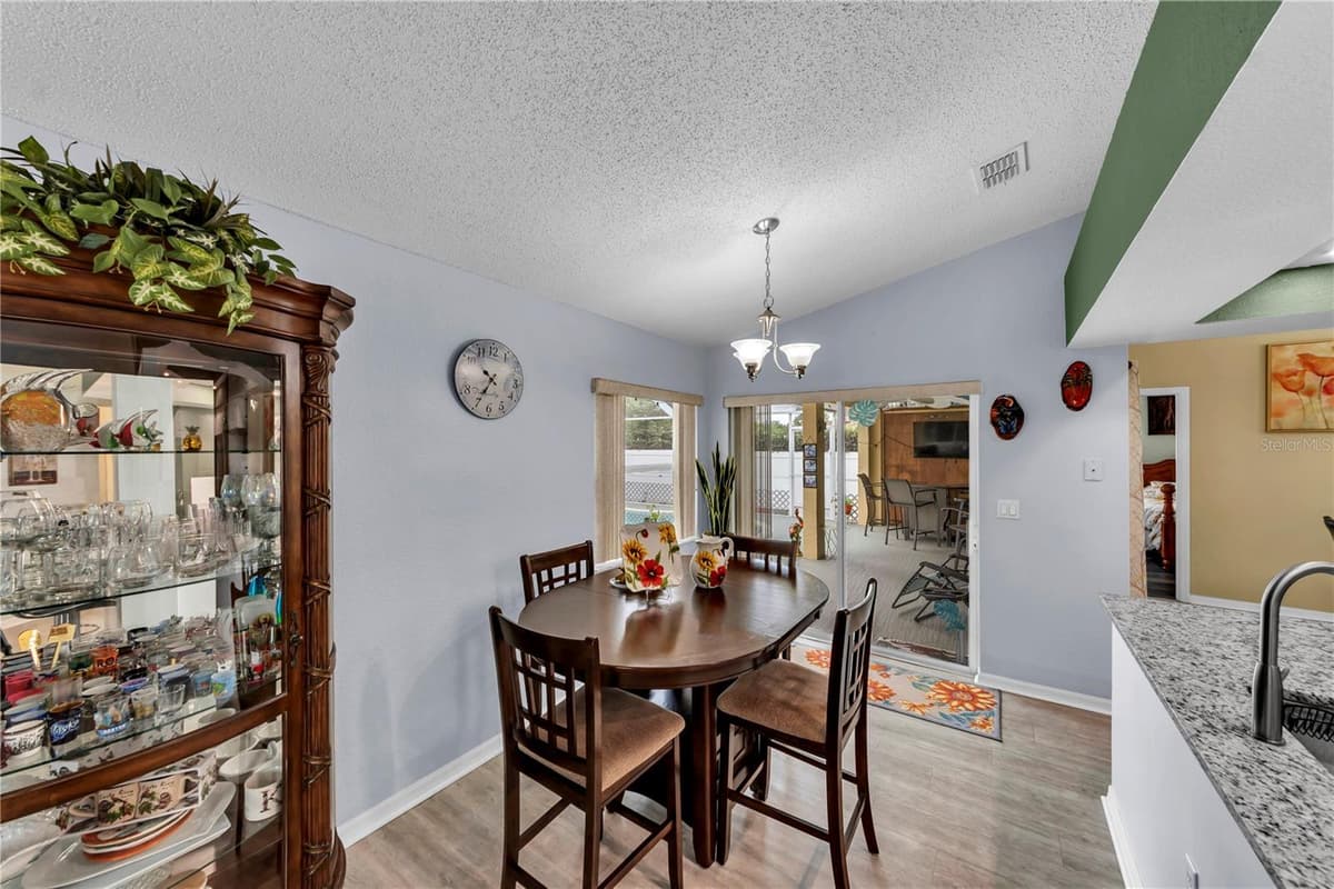 1622 CRAZY HORSE DR — photo 14 of 54