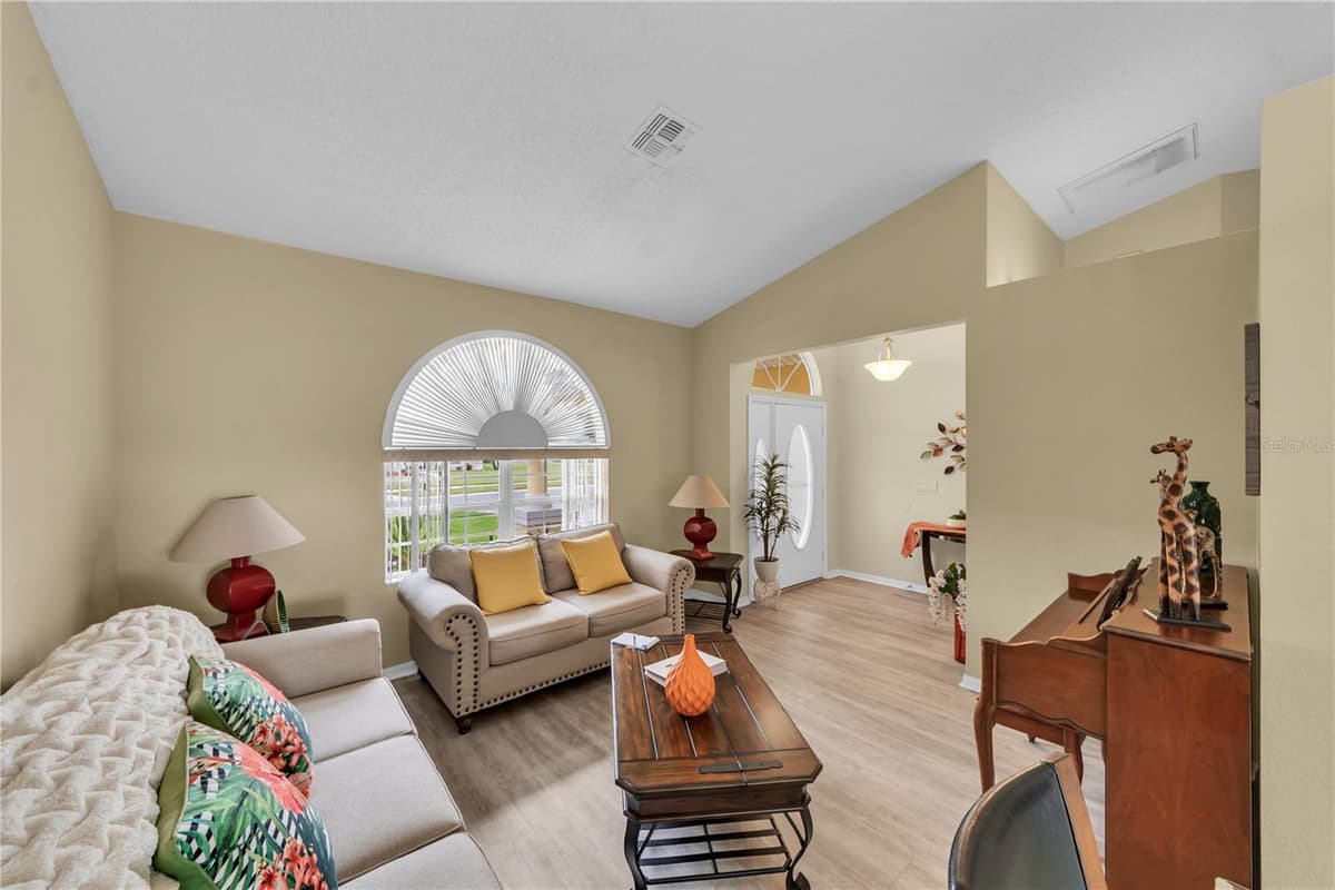 1622 CRAZY HORSE DR — photo 17 of 54