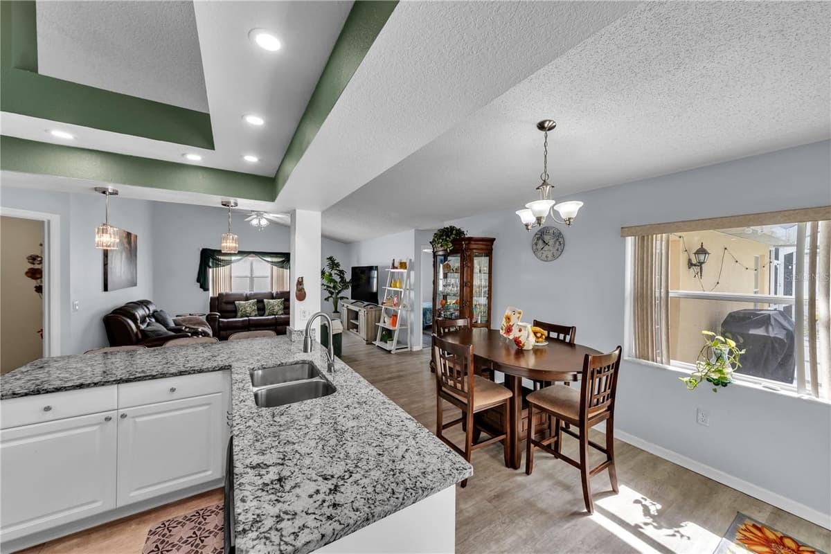 1622 CRAZY HORSE DR — photo 12 of 54