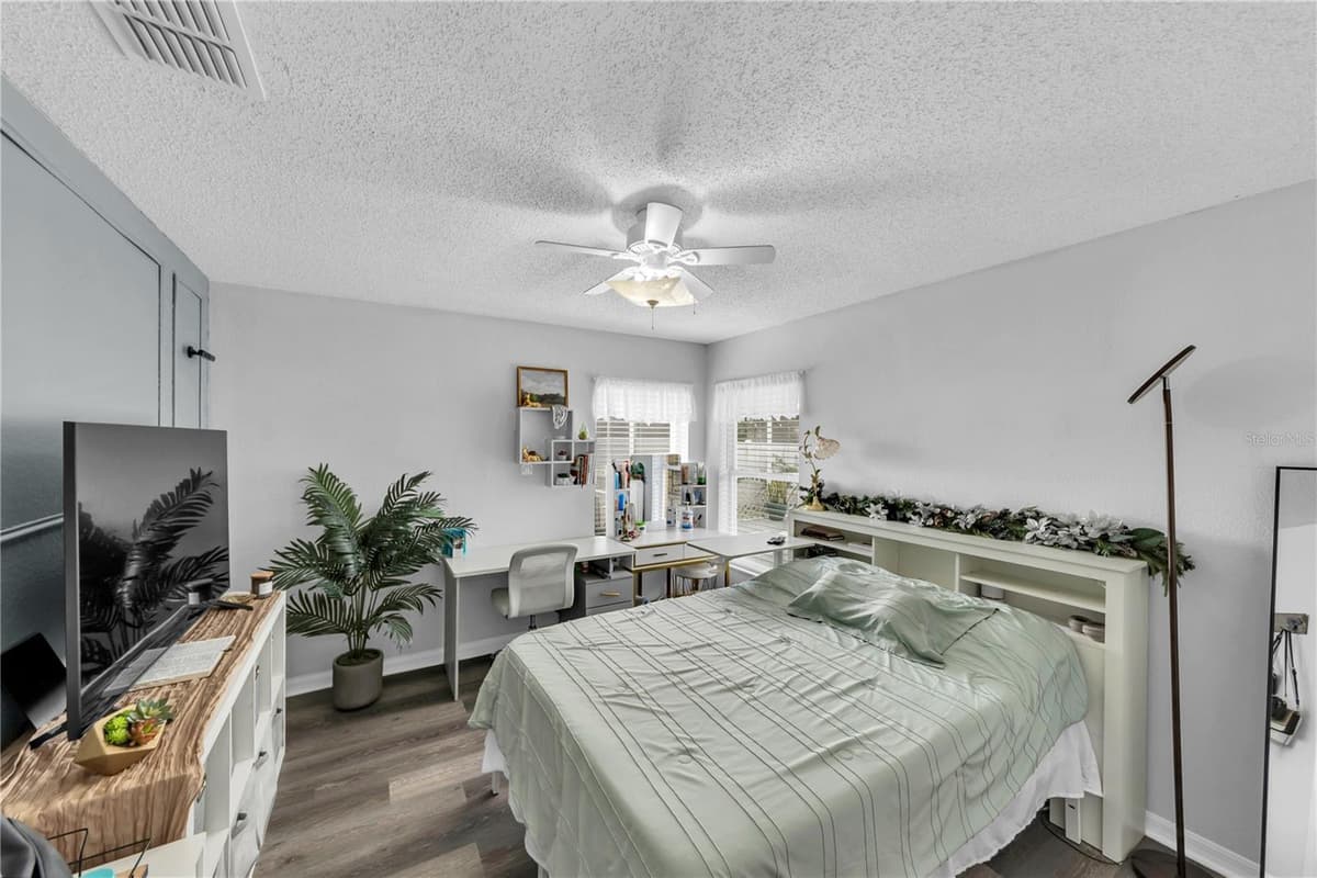 1622 CRAZY HORSE DR — photo 31 of 54