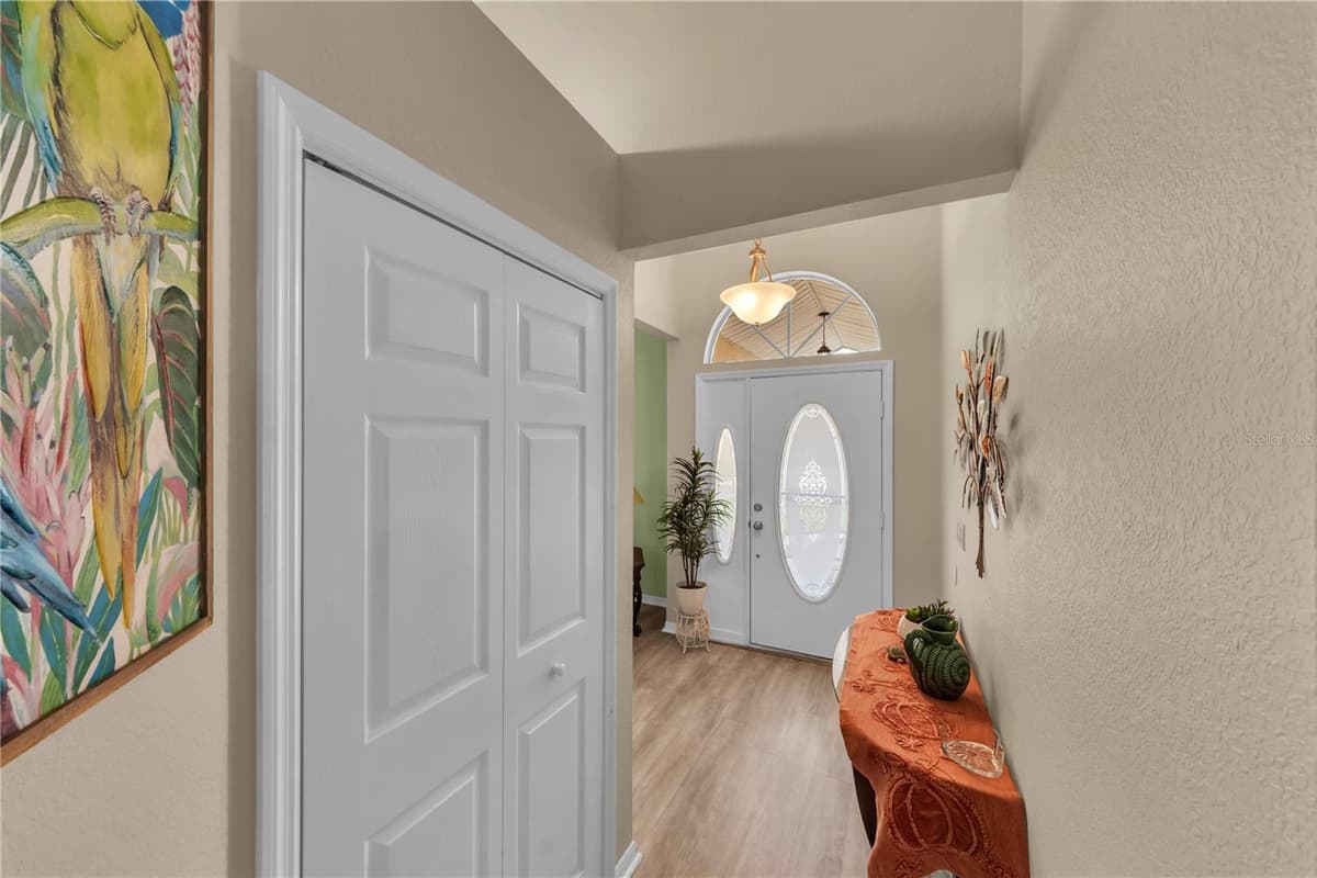 1622 CRAZY HORSE DR — photo 8 of 54
