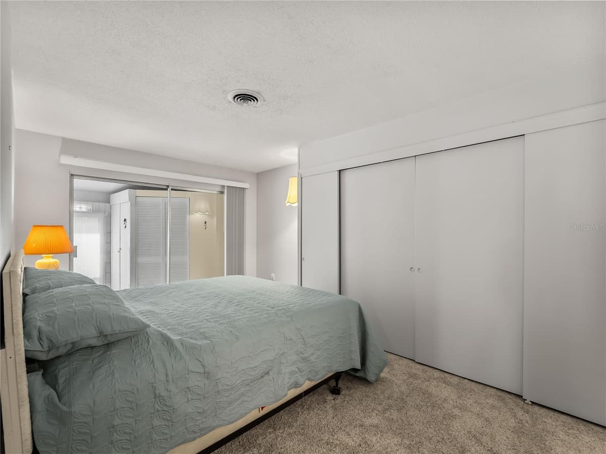 1205 TARPON CENTER DRIVE — photo 19 of 40