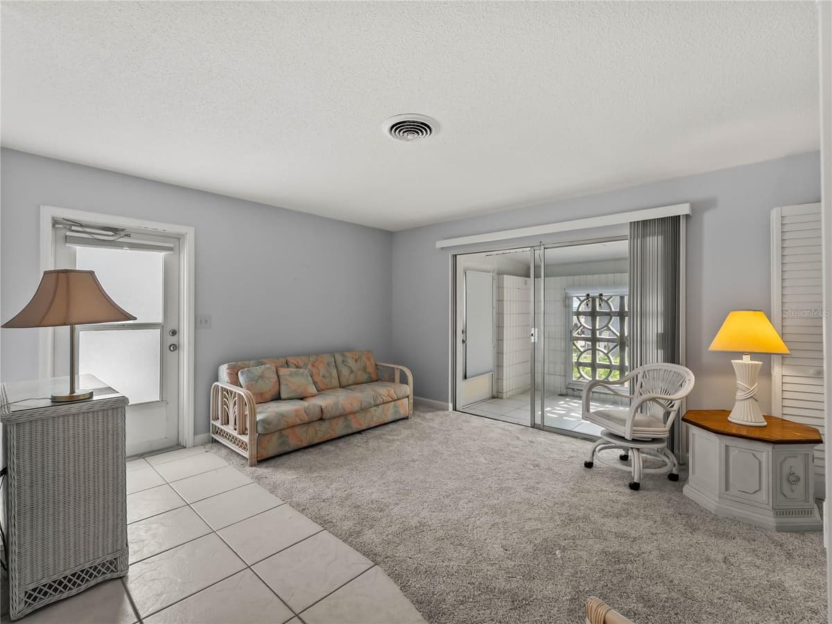 1205 TARPON CENTER DRIVE — photo 6 of 40