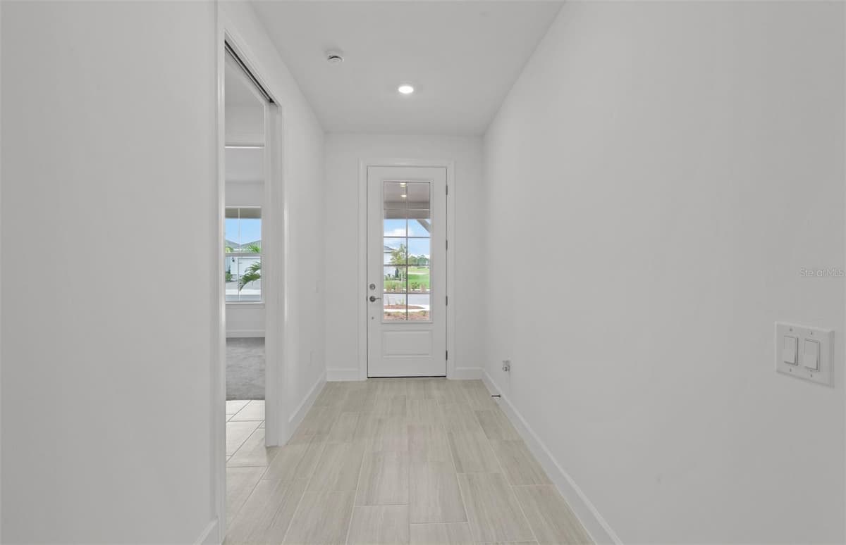 16526 ENNIS PLACE — photo 5 of 38