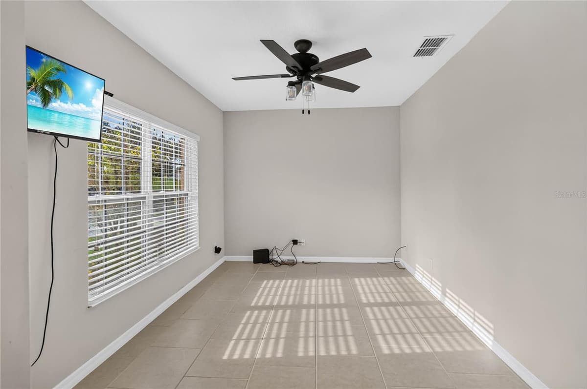 125 WILLIAMSON DRIVE — photo 7 of 40