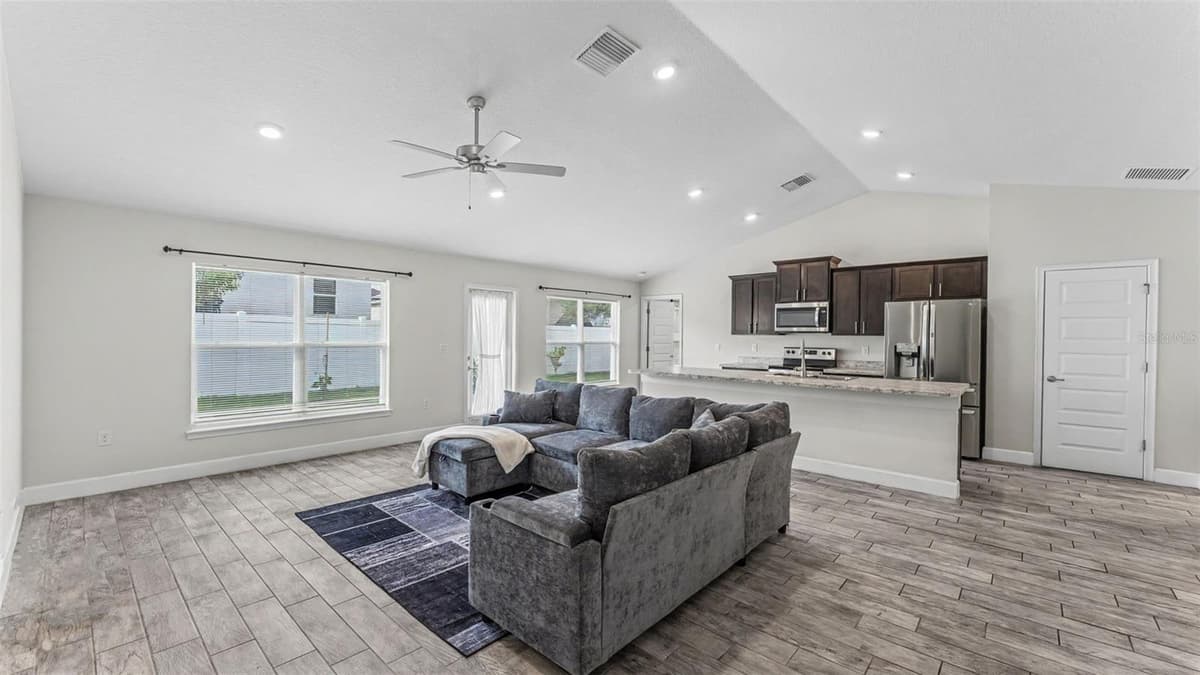314 ATHABASCA PLACE — photo 3 of 35