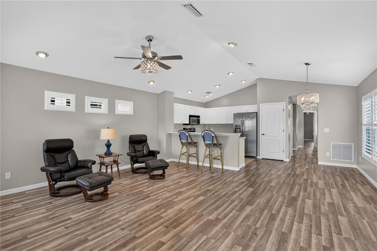 4718 FOREST CREEK TRAIL — photo 5 of 45