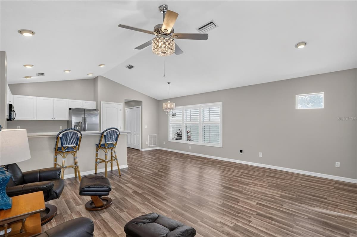 4718 FOREST CREEK TRAIL — photo 9 of 45