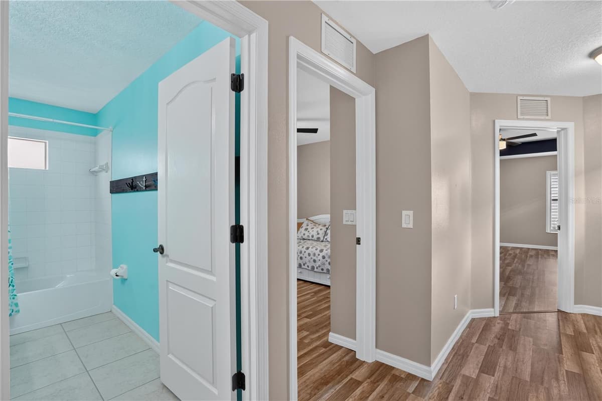 4718 FOREST CREEK TRAIL — photo 19 of 45