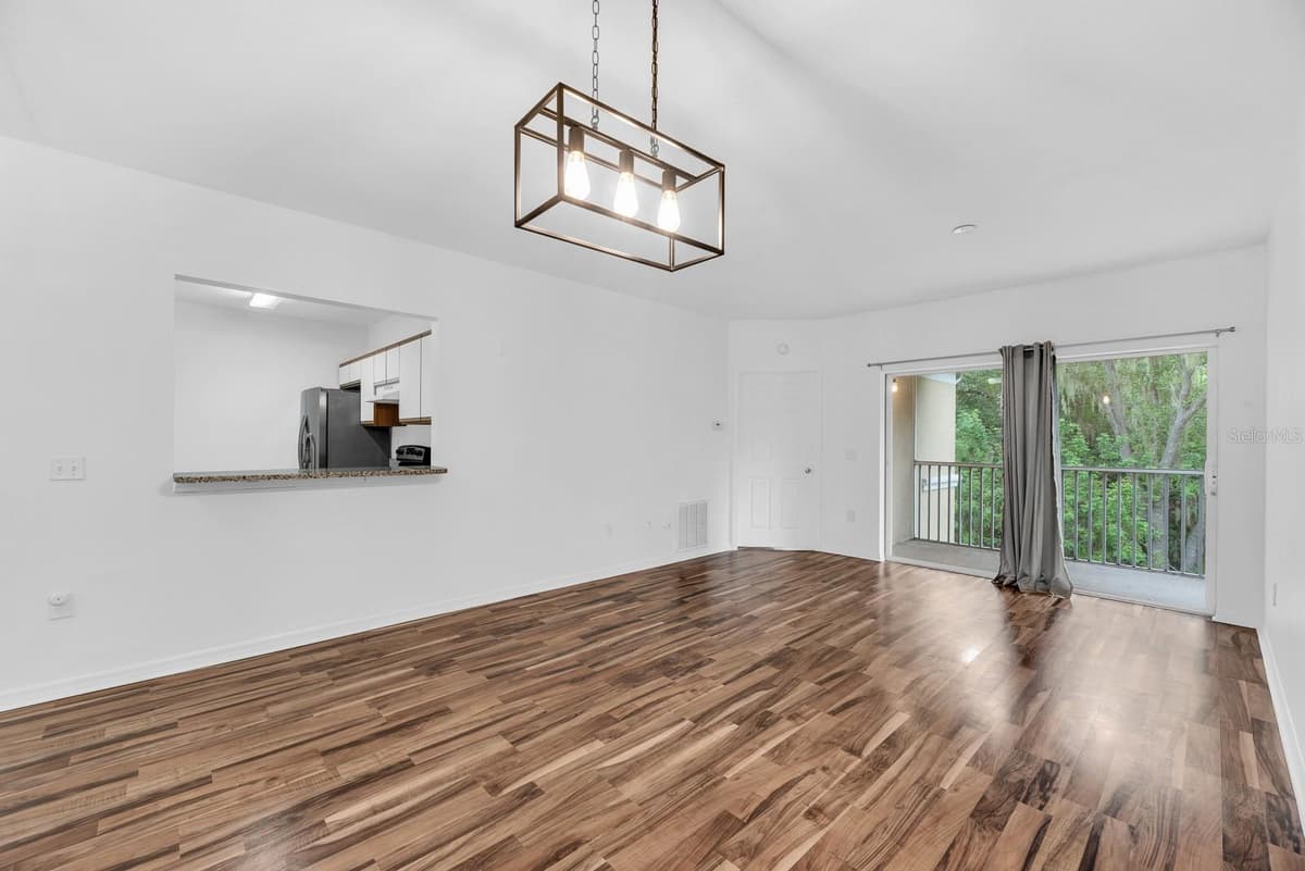 6014 PORTSDALE PLACE — photo 9 of 21