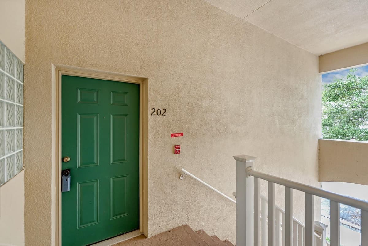 6014 PORTSDALE PLACE — photo 2 of 21
