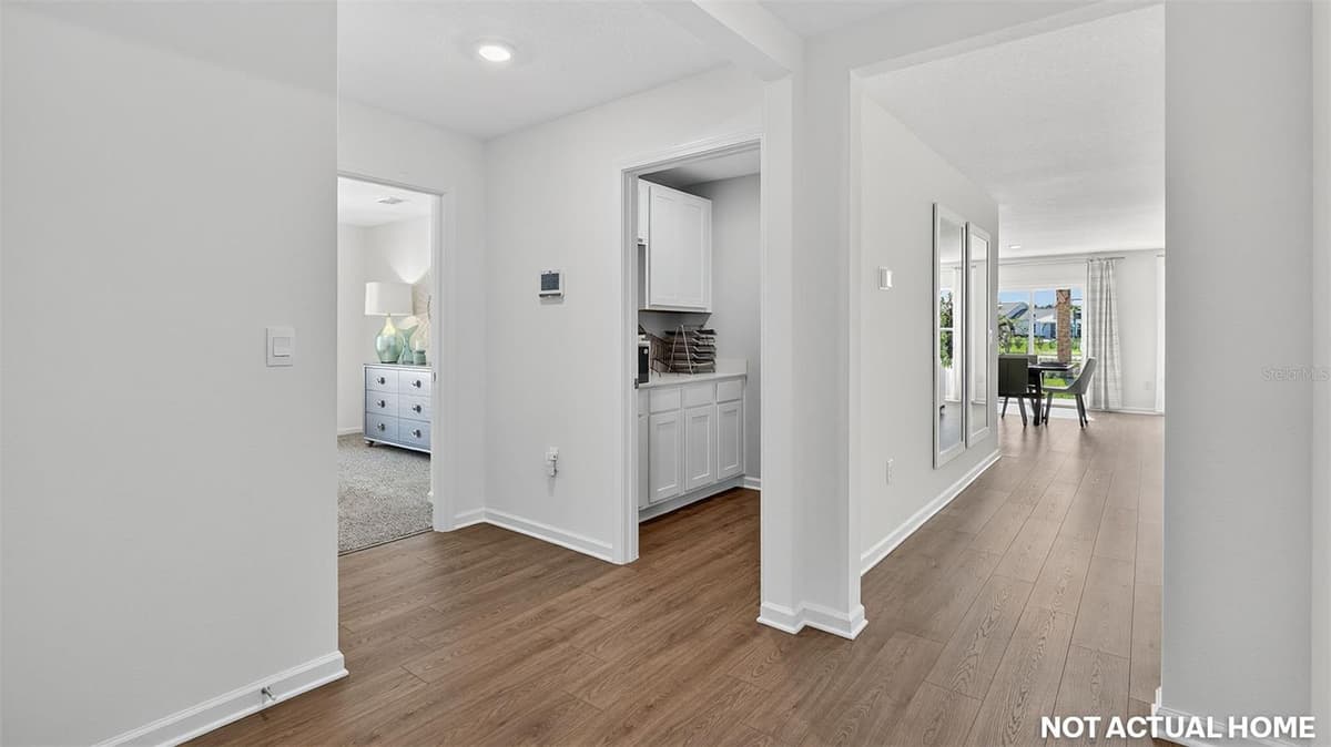 69 RYBERRY DRIVE — photo 5 of 38