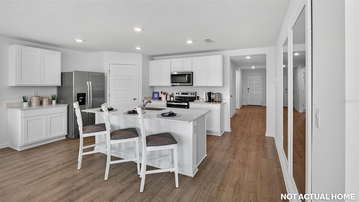 69 RYBERRY DRIVE — photo 8 of 38