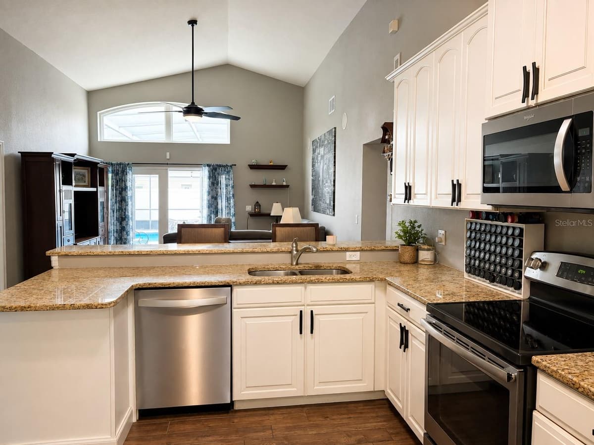 5638 CATSKILL COURT — photo 10 of 31