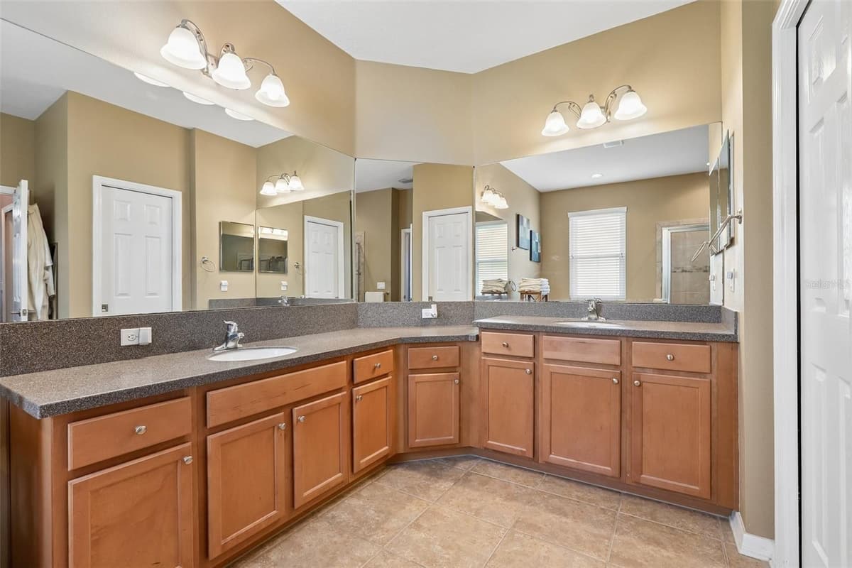 809 SEMINOLE SKY DRIVE — photo 37 of 63