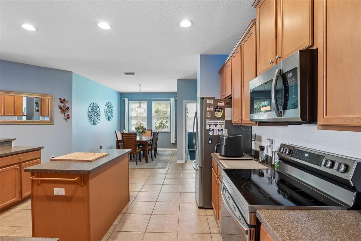 809 SEMINOLE SKY DRIVE — photo 21 of 63