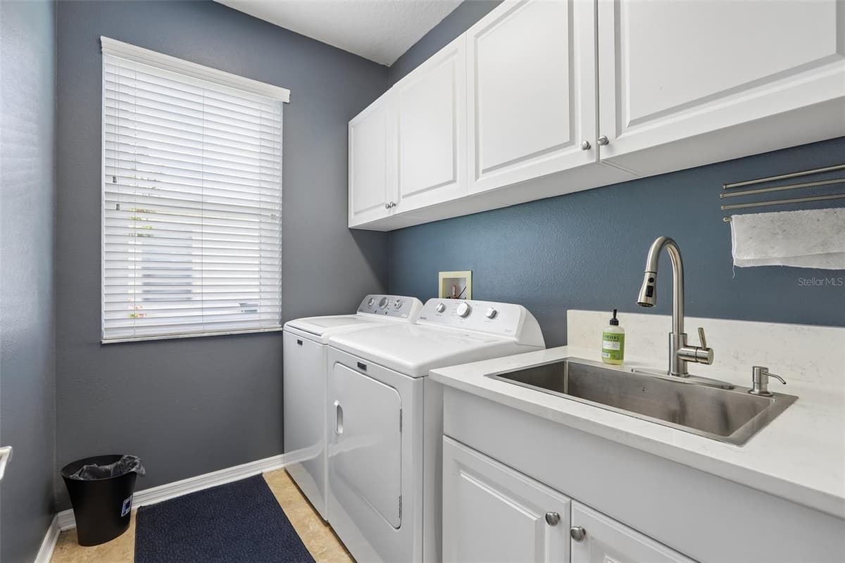 809 SEMINOLE SKY DRIVE — photo 23 of 63