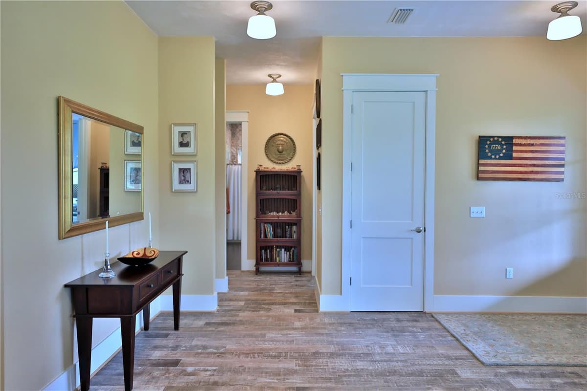 8410 155TH AVENUE — photo 32 of 84