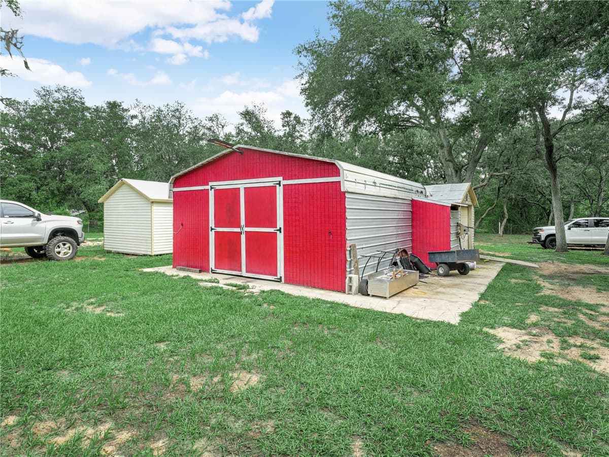 2935 SILVER SPUR LOOP — photo 31 of 46
