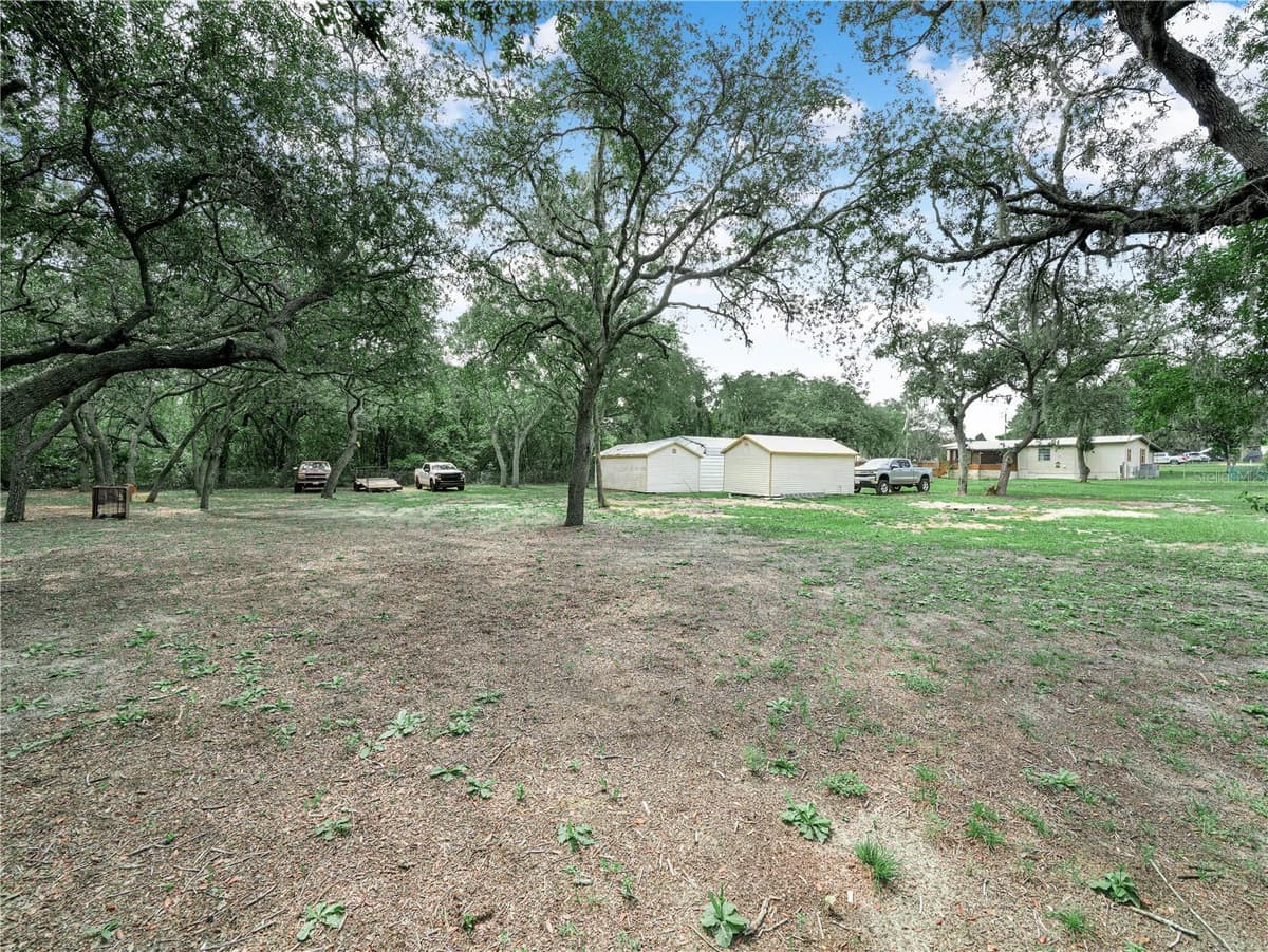 2935 SILVER SPUR LOOP — photo 38 of 46