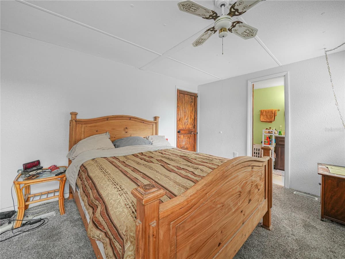 2935 SILVER SPUR LOOP — photo 14 of 46