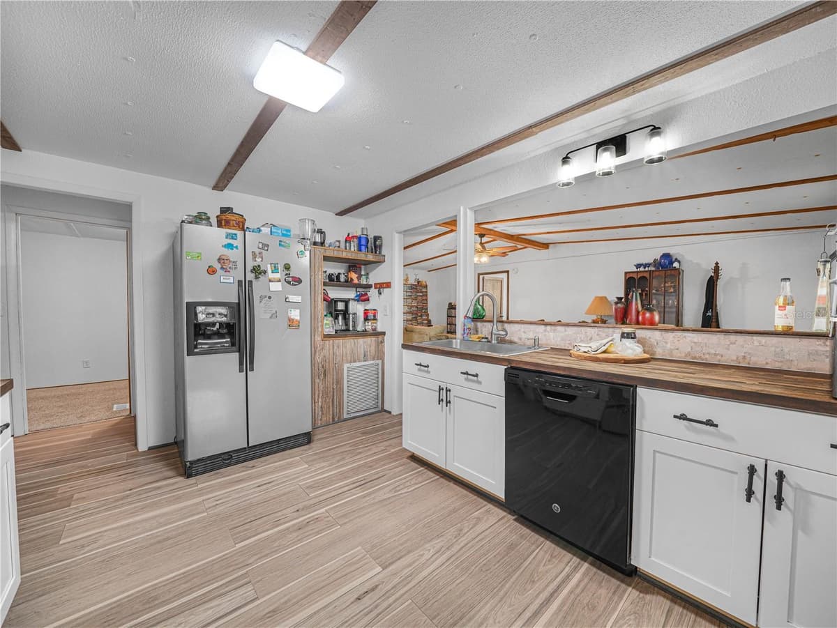 2935 SILVER SPUR LOOP — photo 11 of 46