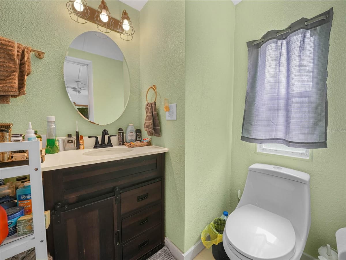 2935 SILVER SPUR LOOP — photo 17 of 46