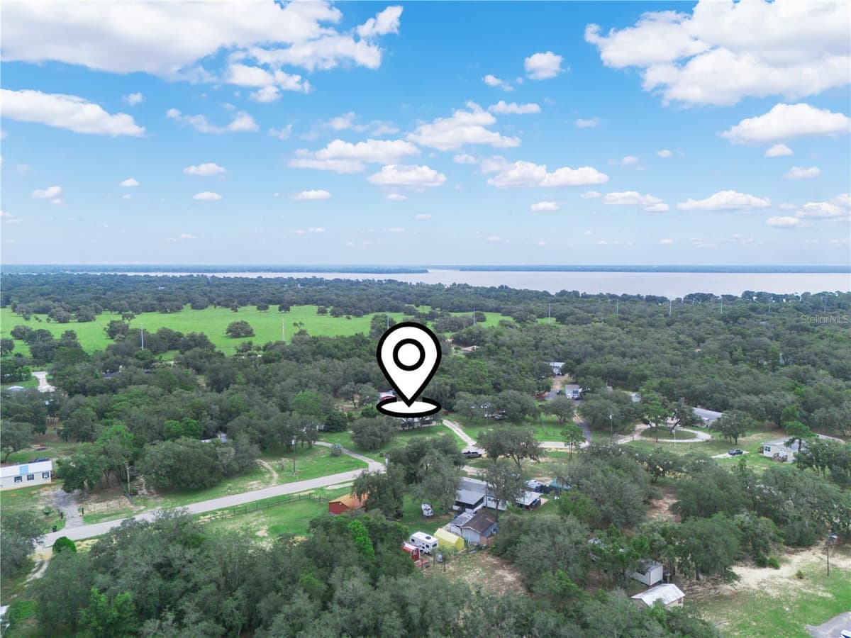 2935 SILVER SPUR LOOP — photo 39 of 46