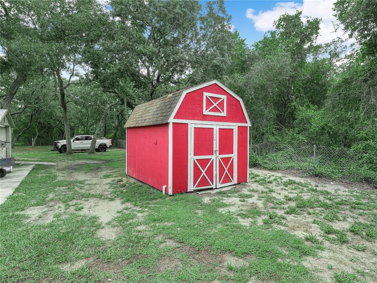 2935 SILVER SPUR LOOP — photo 33 of 46