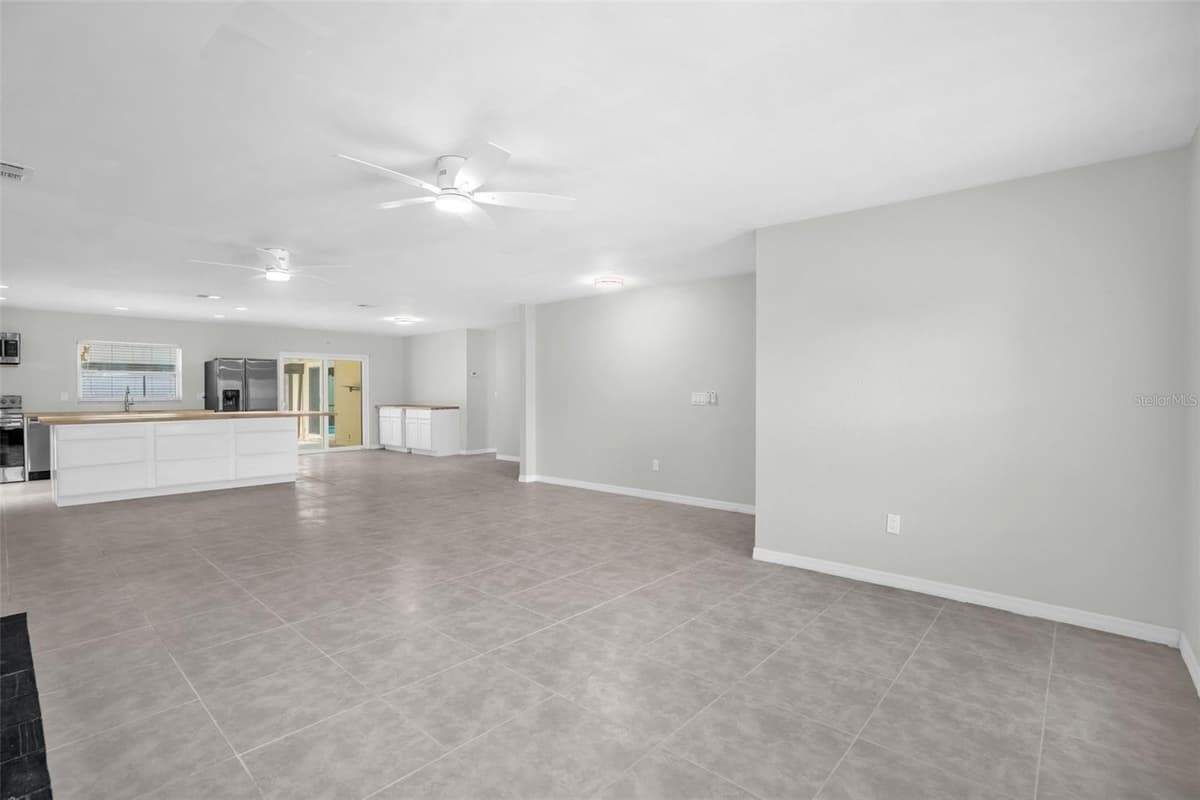 108 KILKENNY COURT — photo 8 of 41