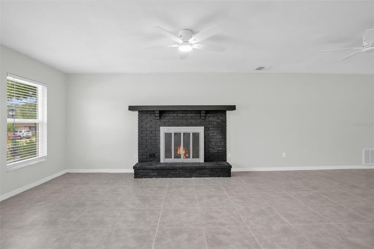 108 KILKENNY COURT — photo 6 of 41