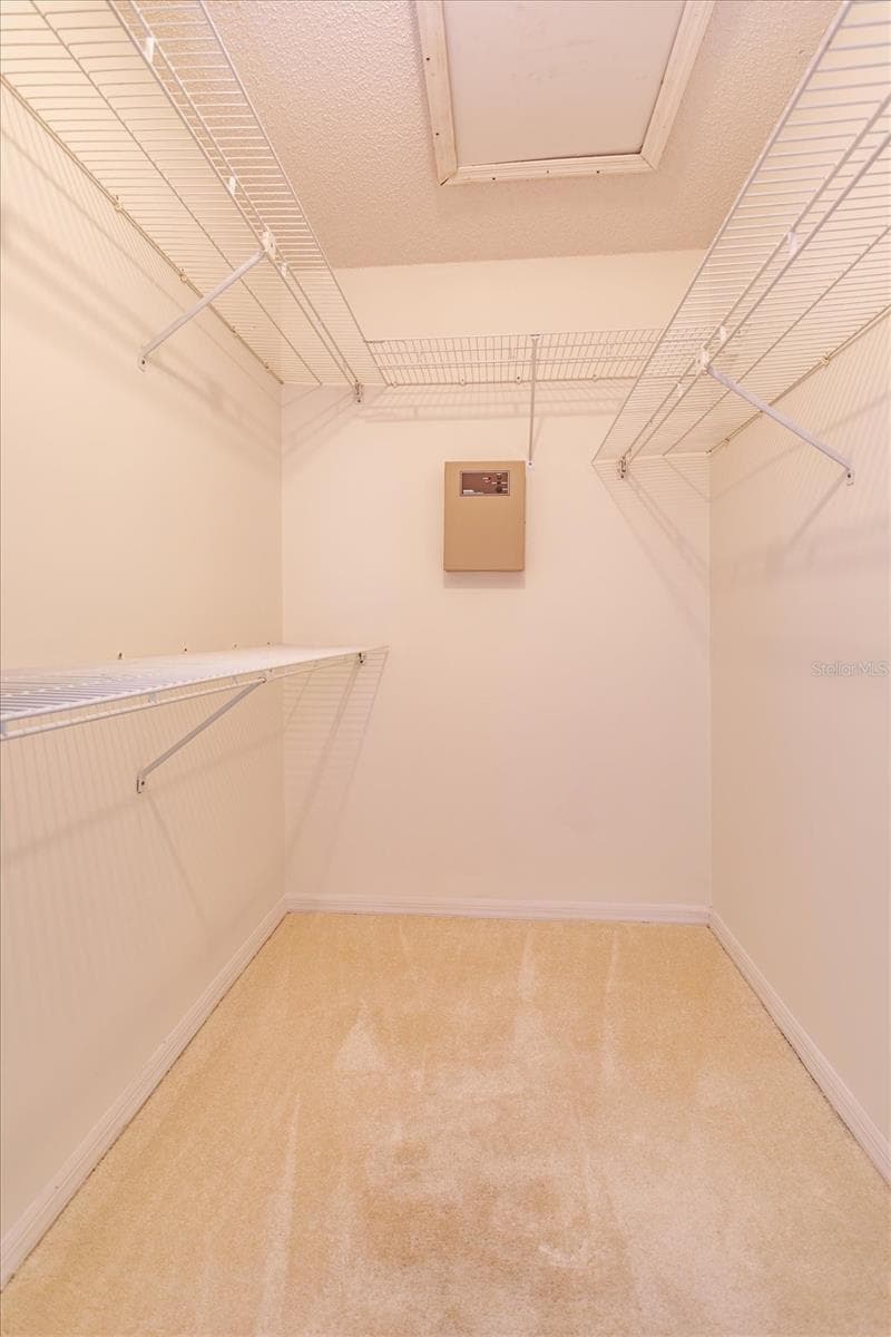 1055 KENSINGTON PARK DRIVE — photo 16 of 23