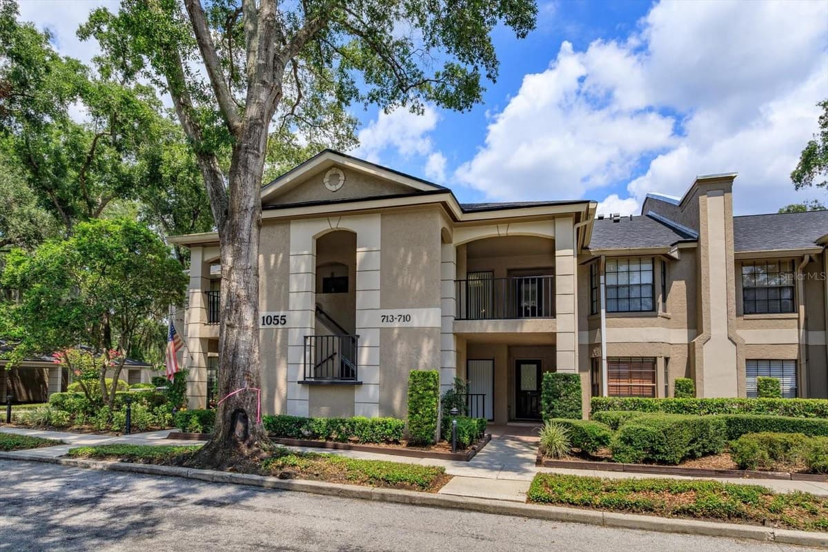 1055 KENSINGTON PARK DRIVE — photo 1 of 23