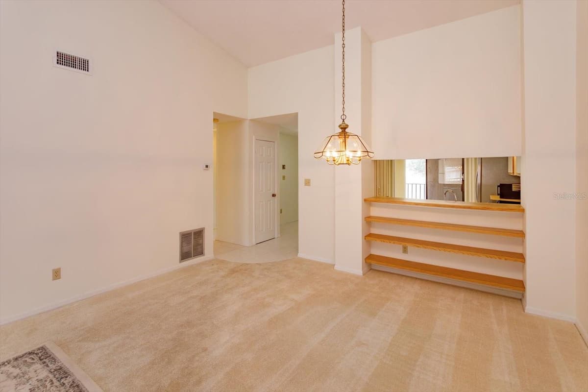 1055 KENSINGTON PARK DRIVE — photo 9 of 23
