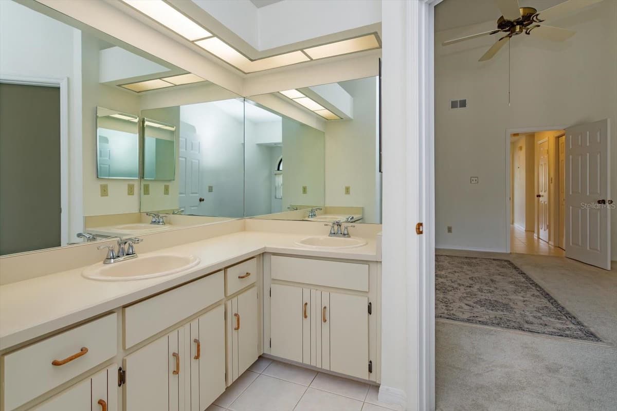 1055 KENSINGTON PARK DRIVE — photo 15 of 23