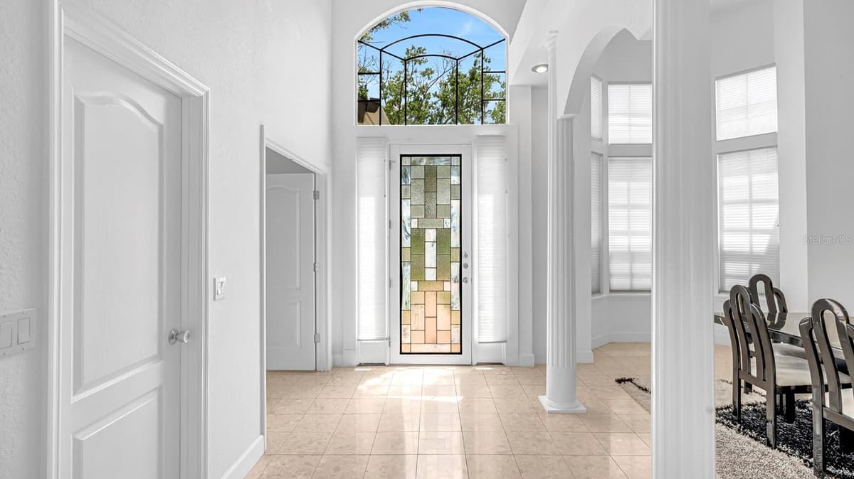 6501 FAIRWAY COVE DRIVE — photo 10 of 49
