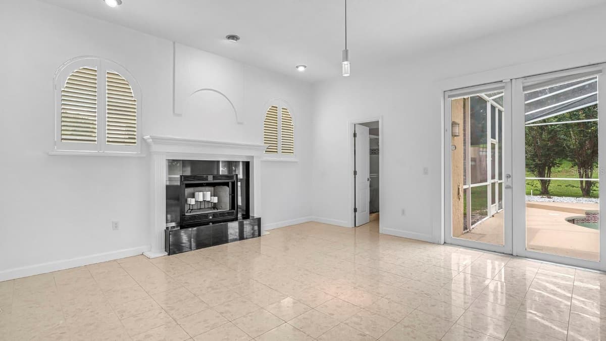 6501 FAIRWAY COVE DRIVE — photo 35 of 49