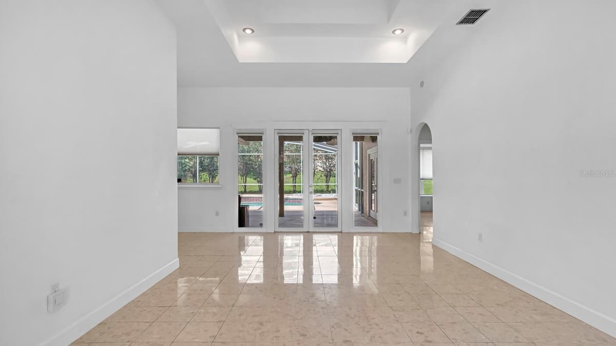 6501 FAIRWAY COVE DRIVE — photo 15 of 49
