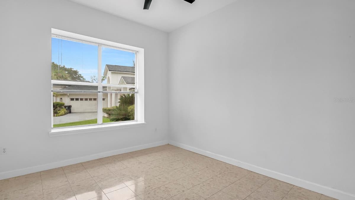 6501 FAIRWAY COVE DRIVE — photo 33 of 49