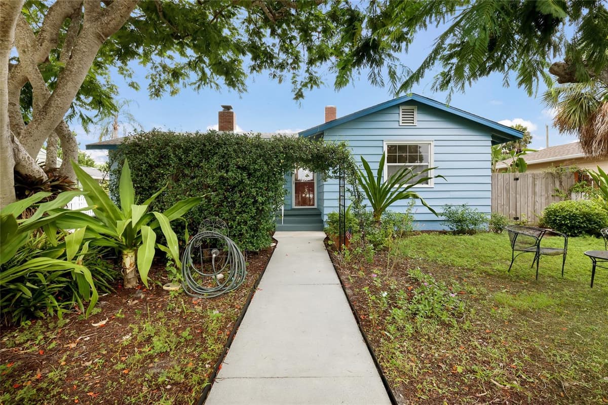 2070 HYDE PARK STREET — photo 1 of 50