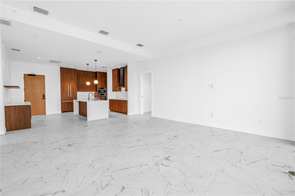 777 3RD AVENUE — photo 16 of 34
