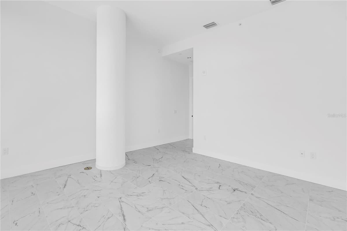 777 3RD AVENUE — photo 33 of 34