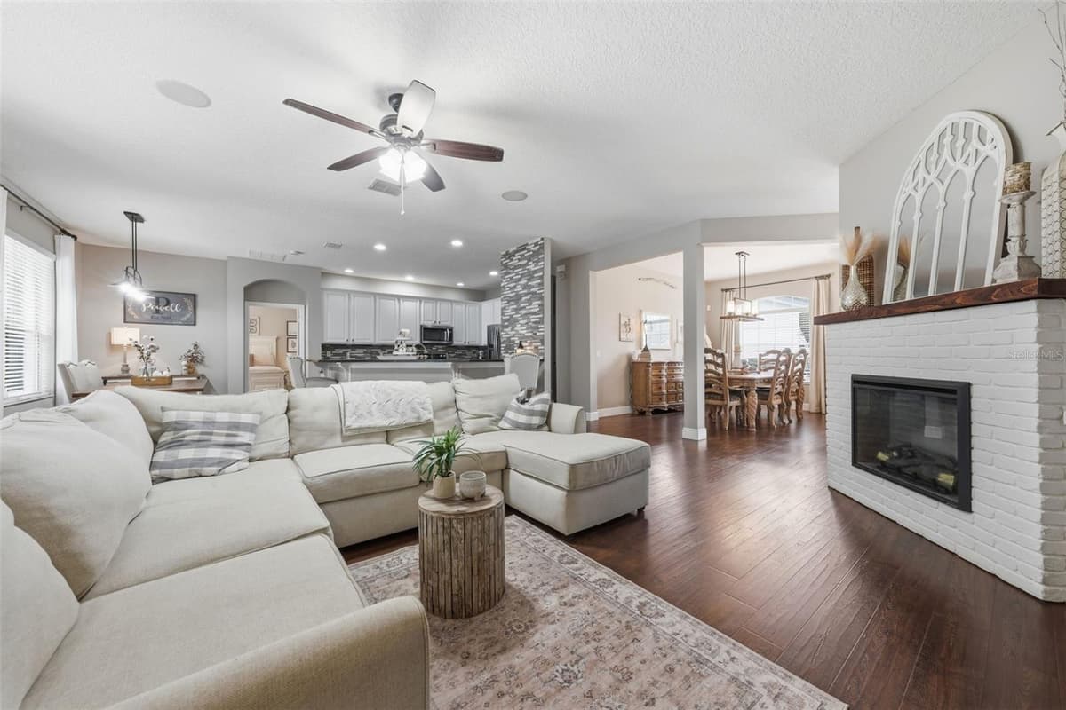 3930 OLD DUNN RD — photo 11 of 66