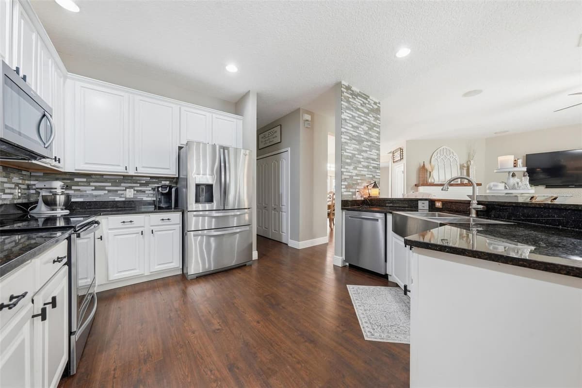 3930 OLD DUNN RD — photo 13 of 66