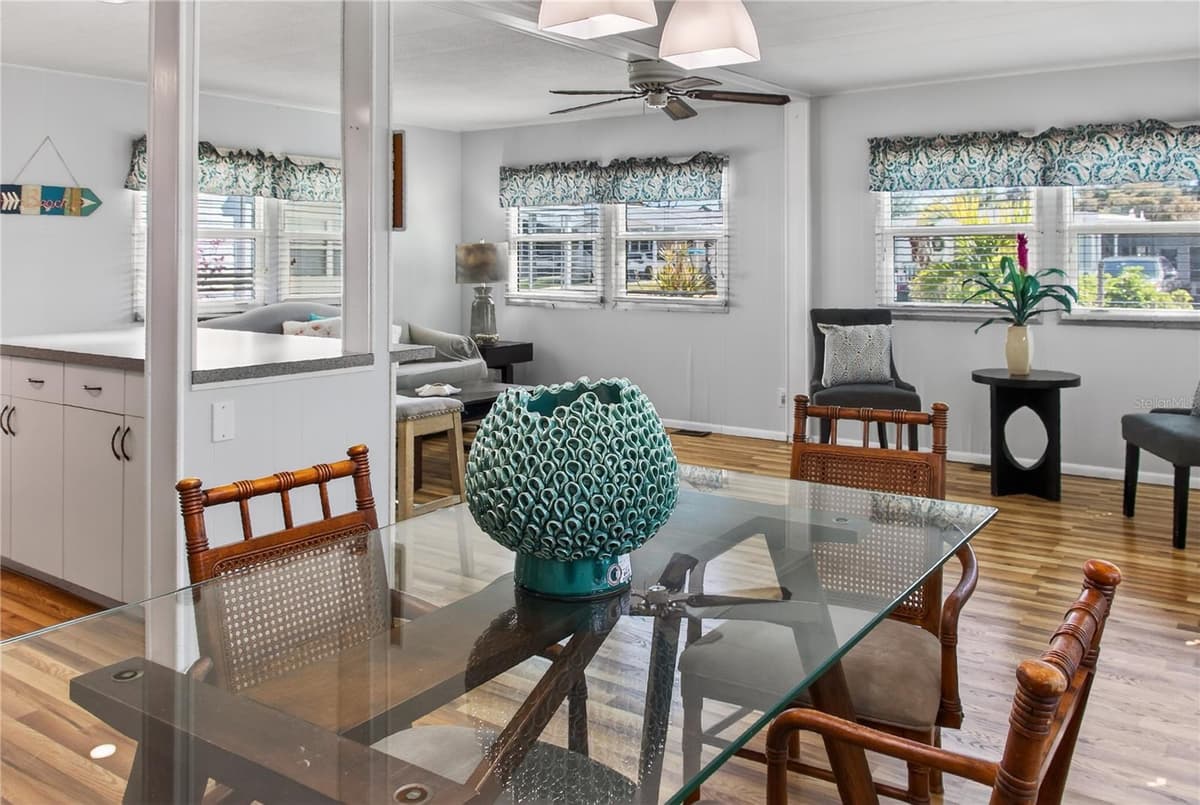 808 GREEN CIRCLE — photo 9 of 67