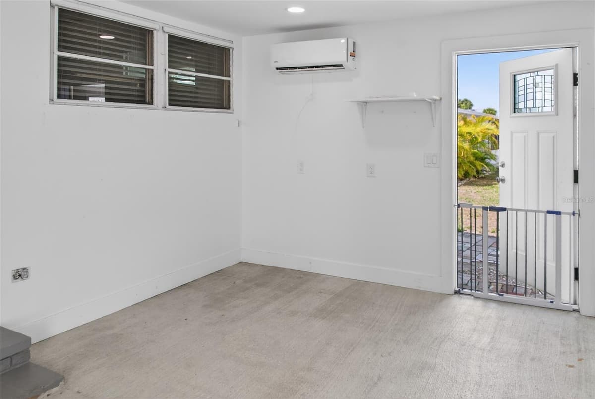 808 GREEN CIRCLE — photo 27 of 67