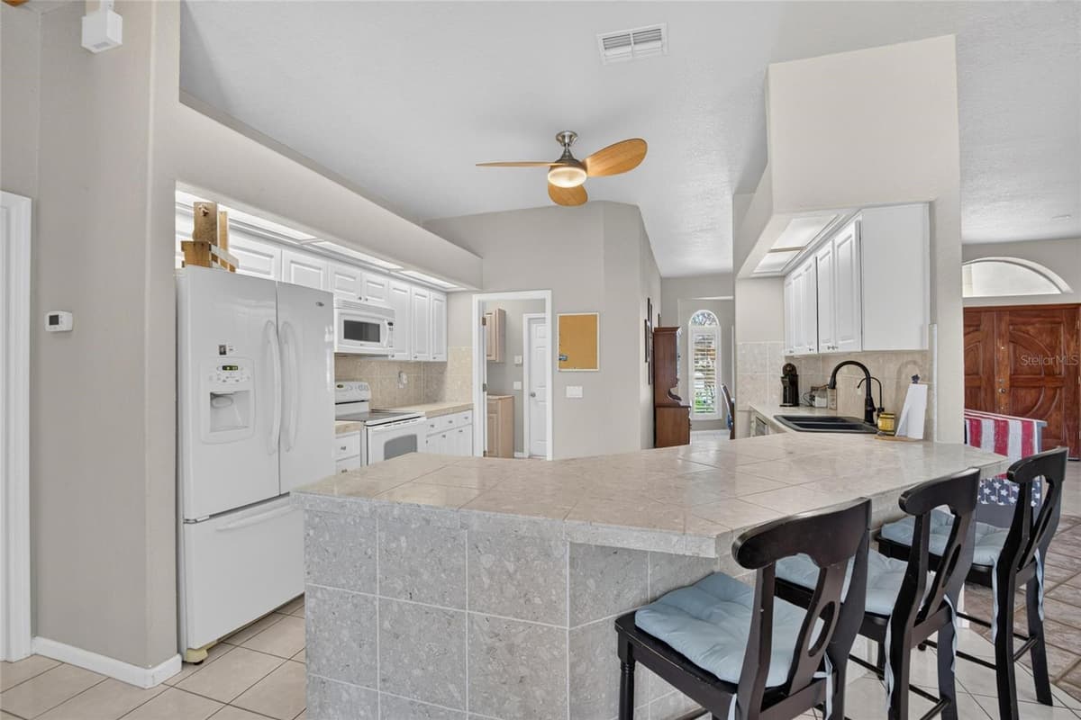2704 ASTON AVENUE — photo 23 of 88