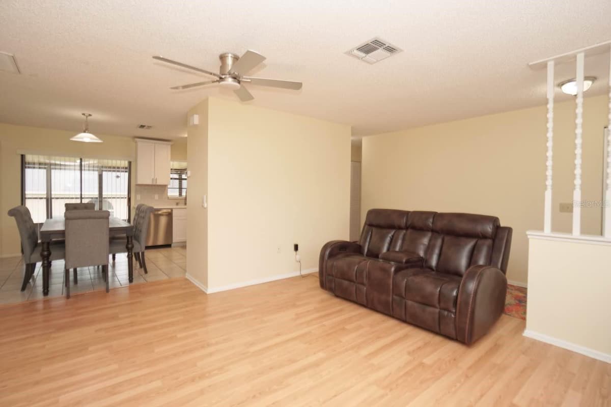 11077 LIGHTWOOD STREET — photo 3 of 23